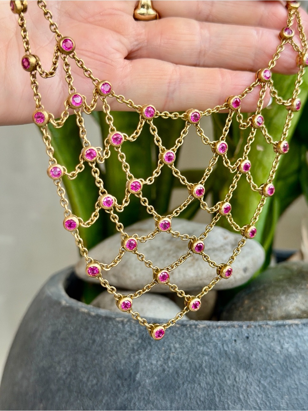18 karat gold, and 7 carat  Ruby necklace